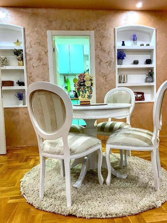 Apartman Diana Sremska Mitrovica Exterior foto
